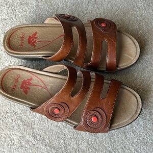 DANSKO ~ Women’s Size EUR 38/US 8~ DIXIE Sandals Brown Leather Slides Wedge